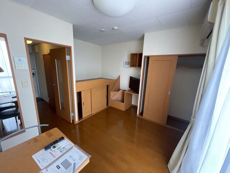 レオパレス如月 居間