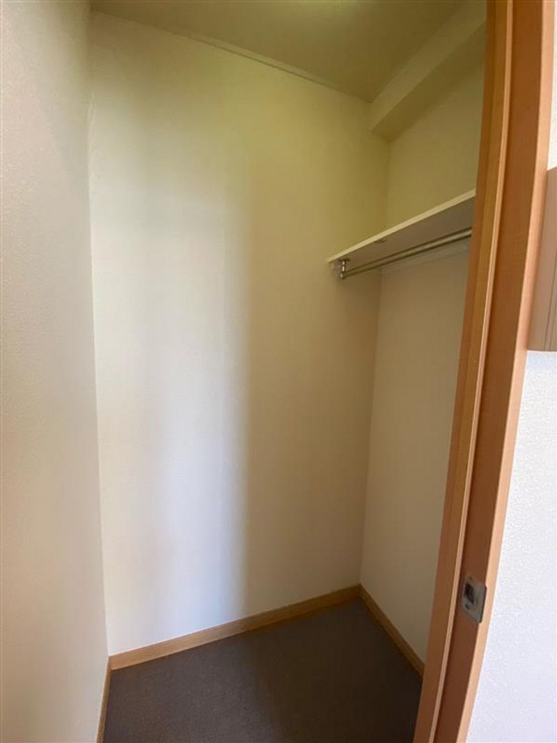 レオパレスひかり 収納