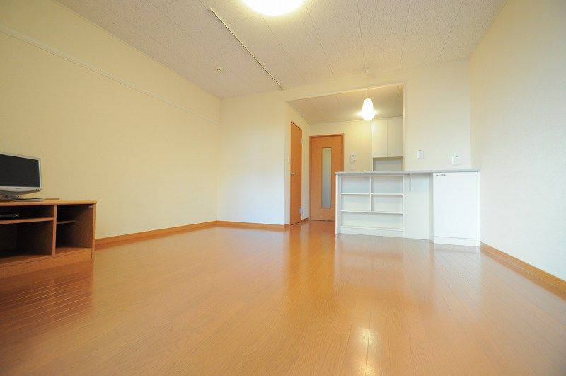 レオパレス柳の里 居間