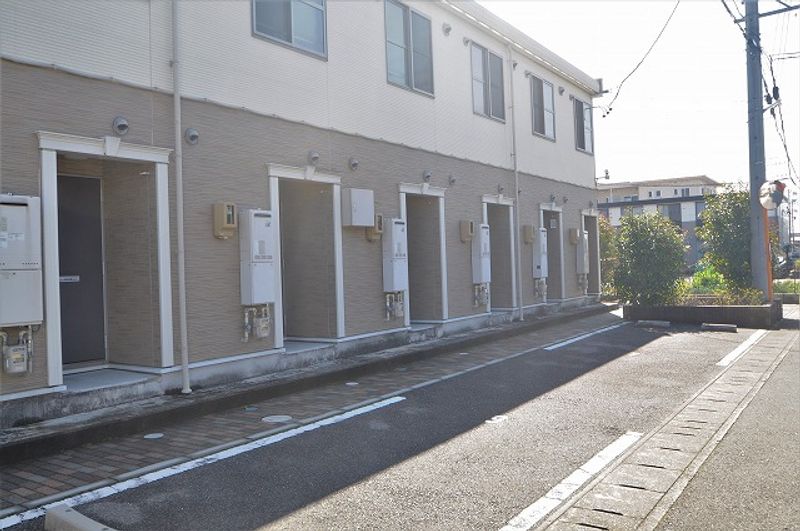 レオネクストパーシモンＣ 駐車場