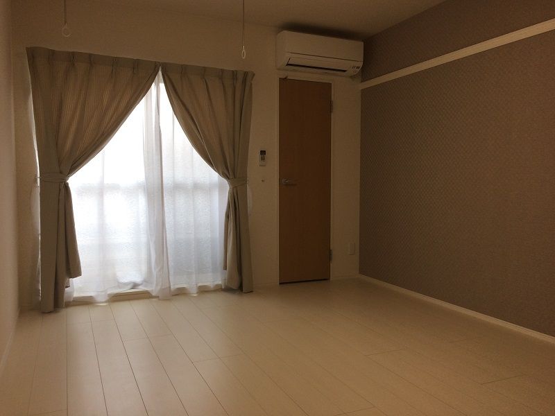 クレイノサラン 居間