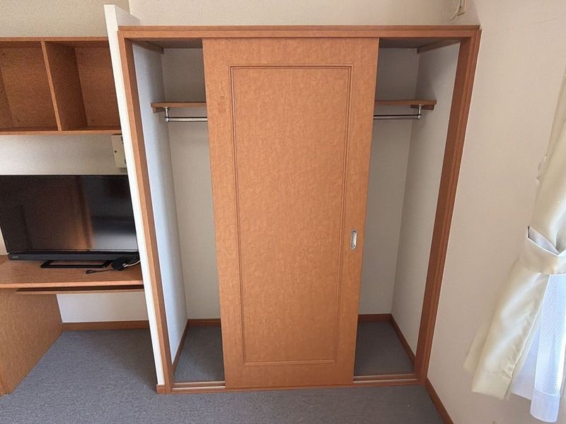 レオパレス瀬戸内 収納