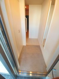 クレイノラルーチェ河辺 玄関