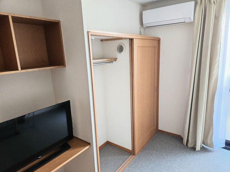 レオパレス南の風　Ⅱ 収納