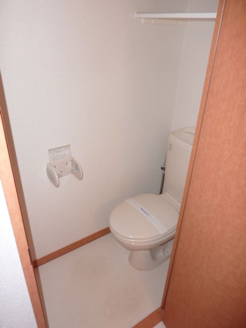 leopalace Wood Hill Toilet