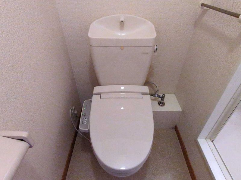 レオパレスジュネス トイレ
