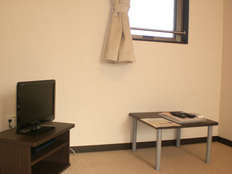 レオネクスト上鷺 居間