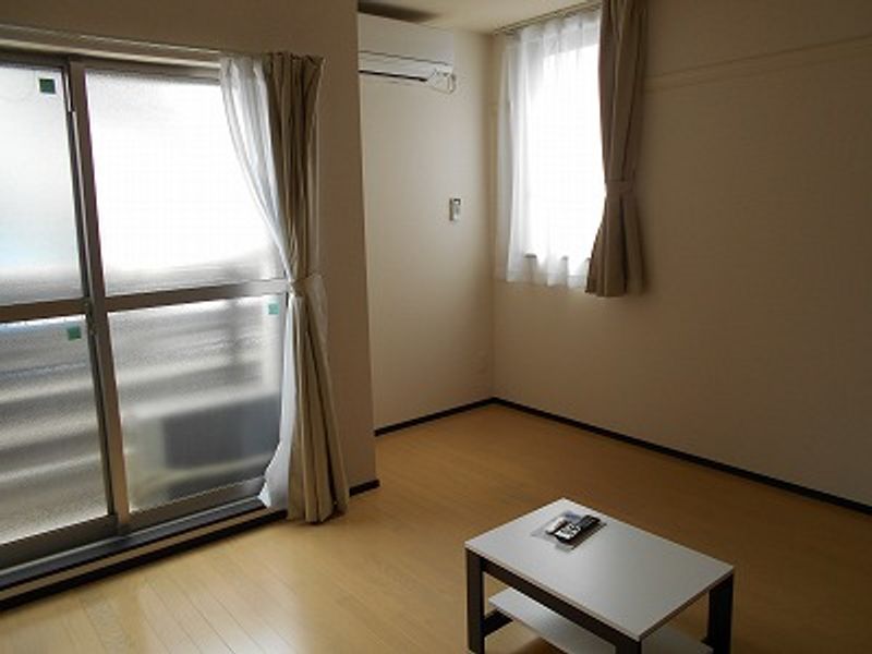 クレイノＭＡＲＵＭＩ 居間