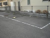 レオパレス有楽 駐車場