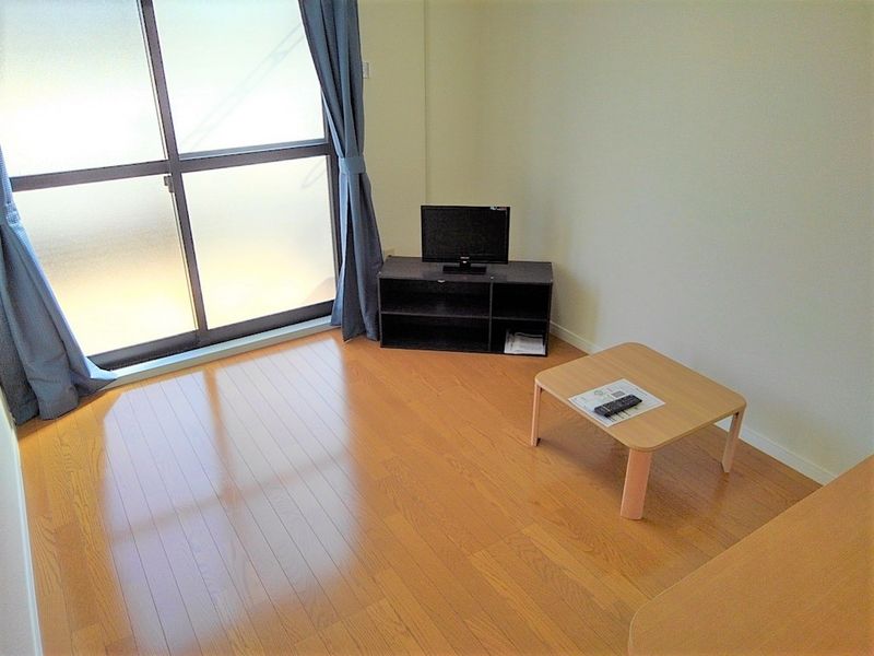 レオパレスレインボー 居間