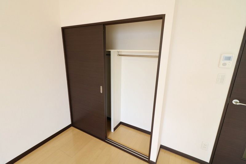 LEONEXT Asahi Kho lưu trữ