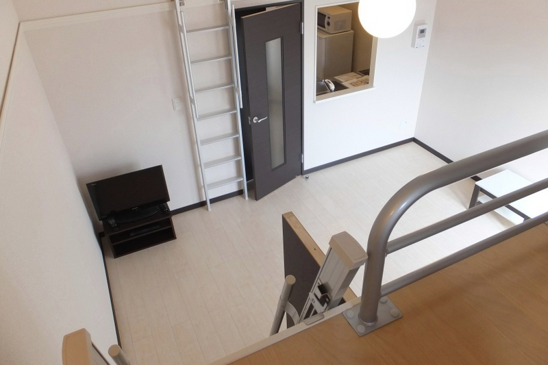 LEONEXT Plum West 거실