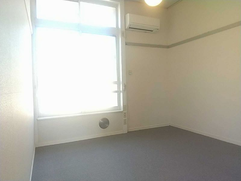 レオパレス上砂 居間