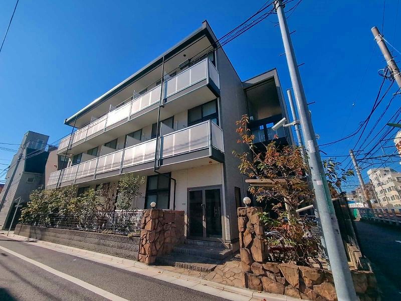 レオパレスアットホーム 外観