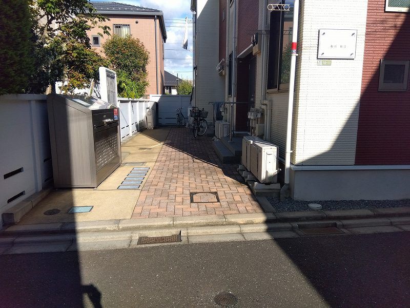 レオネクスト桜丘第３ エントランス