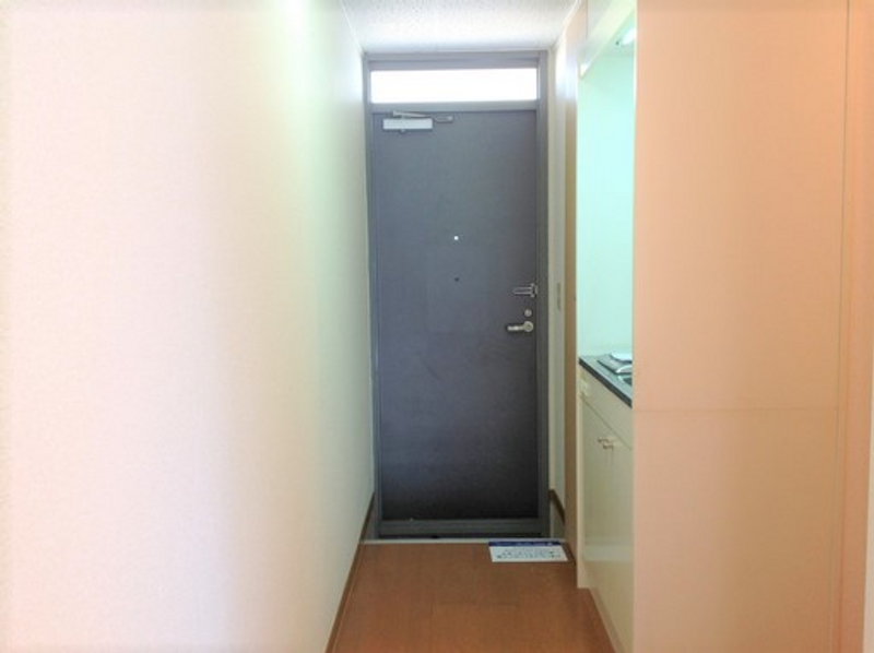 leopalace Sanshu B 玄关