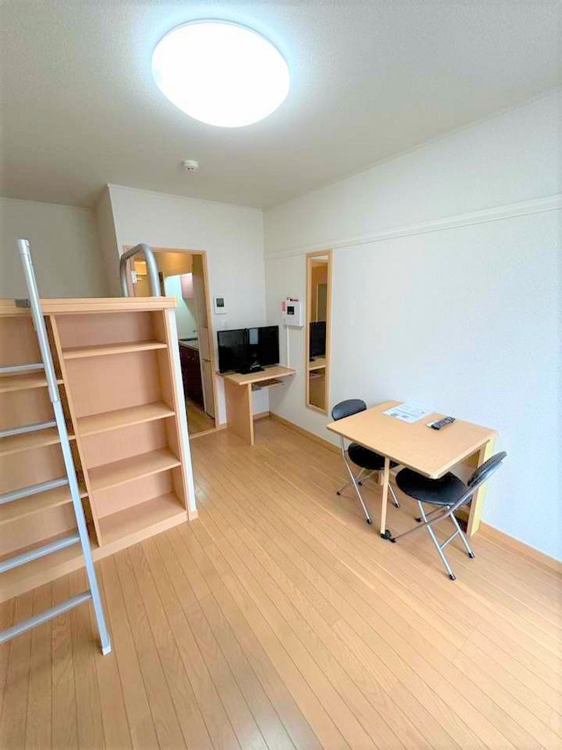 レオパレス鹿沼台ＬＡ１ 居間