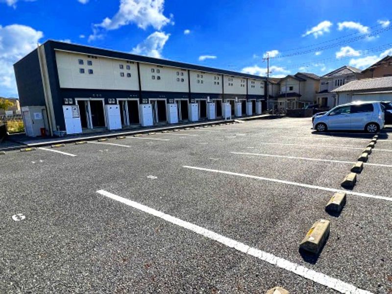 レオネクストＧＲＡＮＤ　ＯＮＥ 駐車場