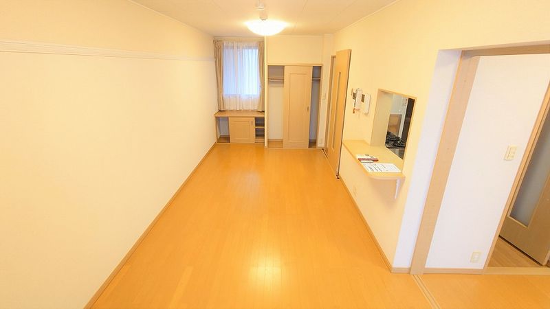 レオパレスたかぎ 居間