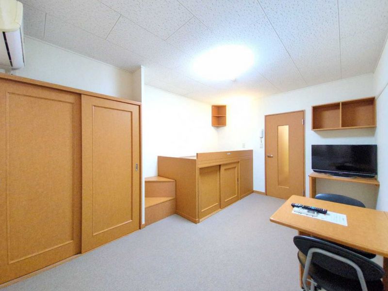 レオパレスＭＡＴＳＵＤＡ 居間