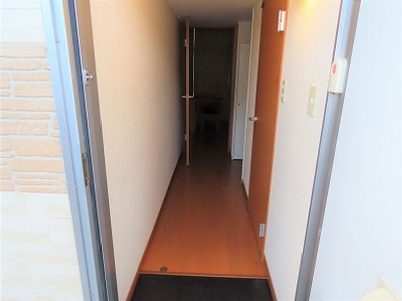 leopalace Sanae 玄关