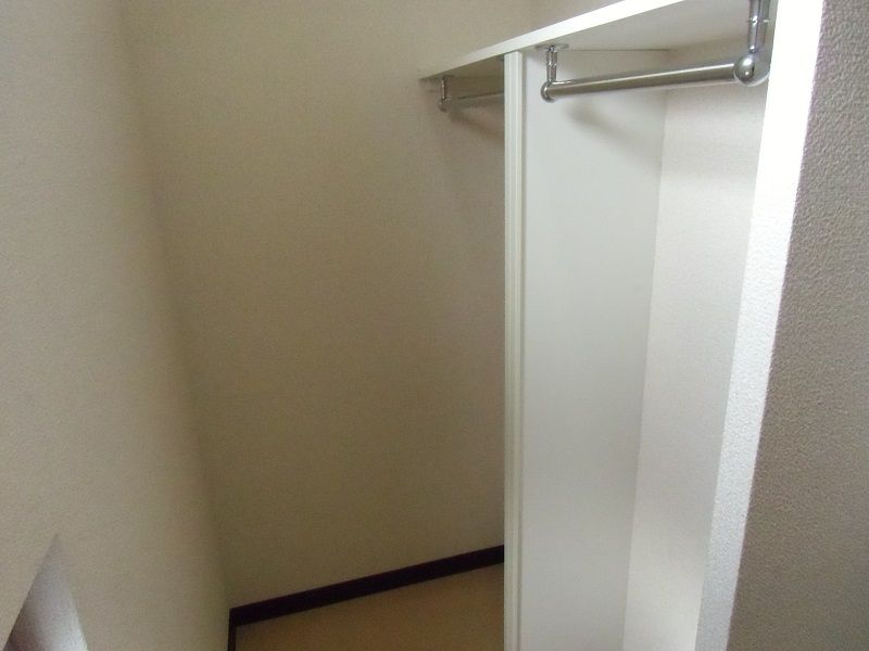 レオネクスト輝 収納