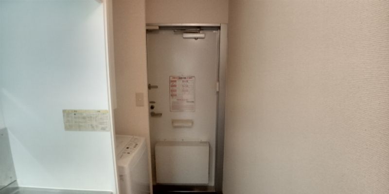 レオパレスＭＡＳＡ−αⅢ’０４ 玄関
