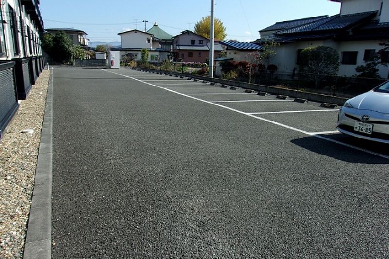 レオパレス舘 駐車場