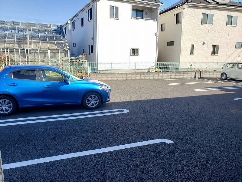 クレイノヴィラ　ヴェルテ 駐車場