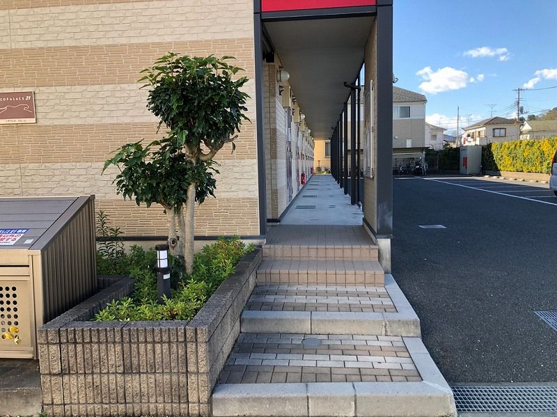 レオパレスフルール ロビー