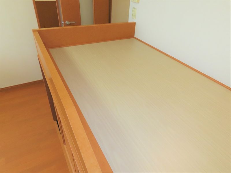 レオパレスＣｏｒｎｉｏｌｏ 寝室