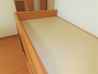 レオパレスＣｏｒｎｉｏｌｏ 寝室