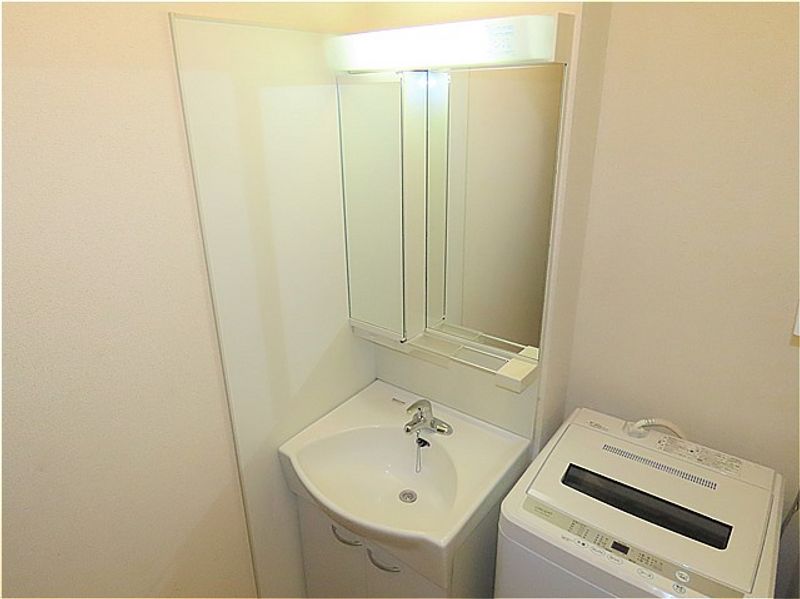 LEONEXT Sumiyoshi Nibankan Bồn rửa mặt