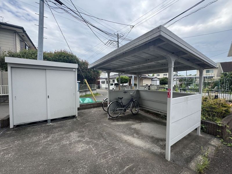 レオパレス東中田 共用部分