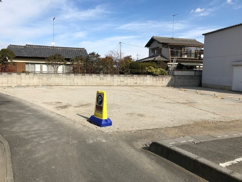クレイノＨＡＮＡ 駐車場