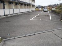レオパレスあきは 駐車場