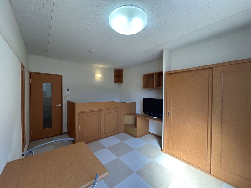 レオパレスハナミズキ仁戸名 居間