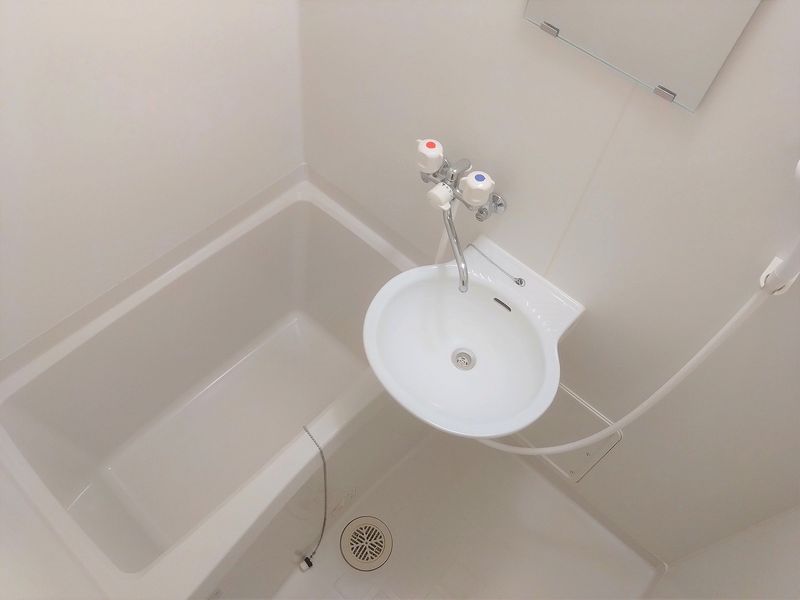 leopalace West Park Bathroom