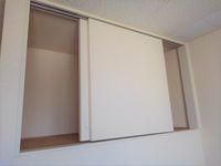 レオパレスレインボー 収納