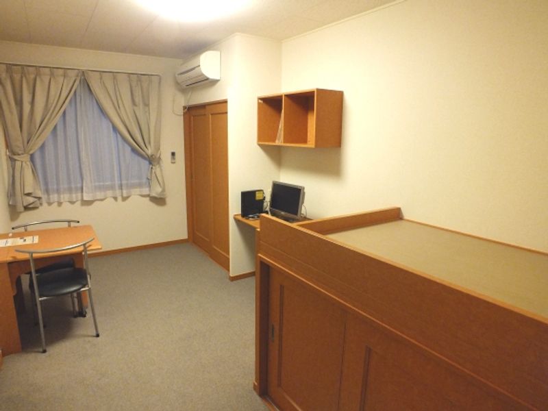 レオパレスメゾン　ローリエ２ 居間
