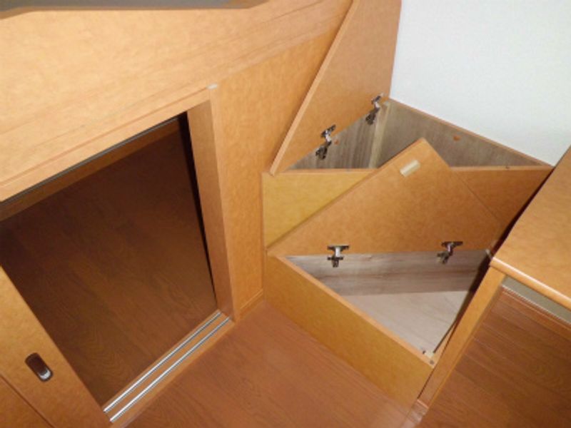レオパレスかたびら新町　Ⅱ 収納