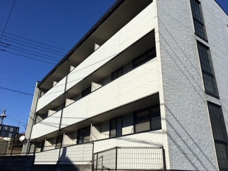 レオパレス久松 外観