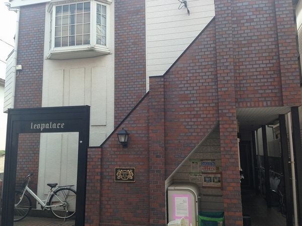 レオパレス樹林 外観