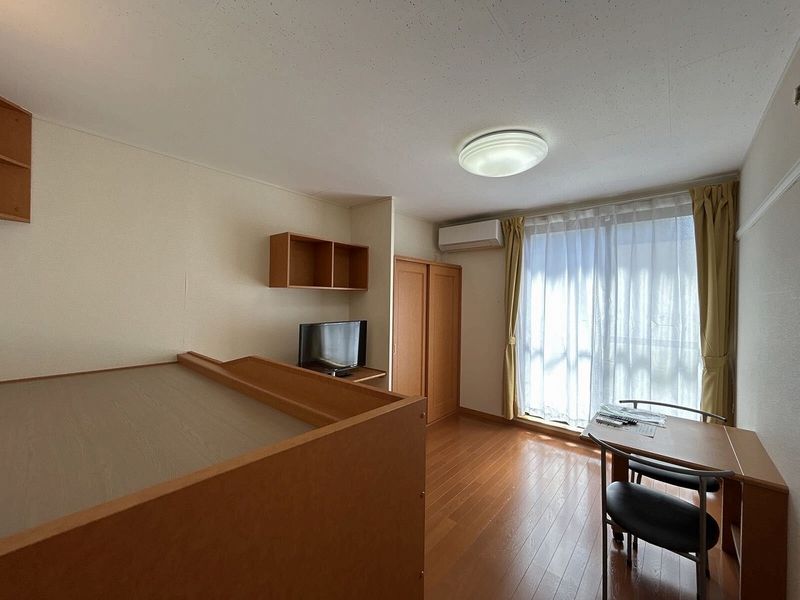 レオパレスセゾン 居間