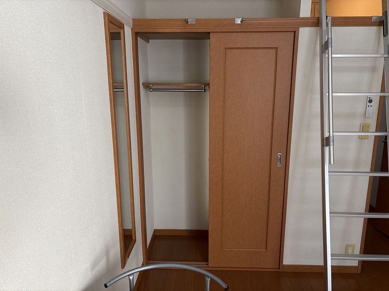 レオパレスボヌール 収納