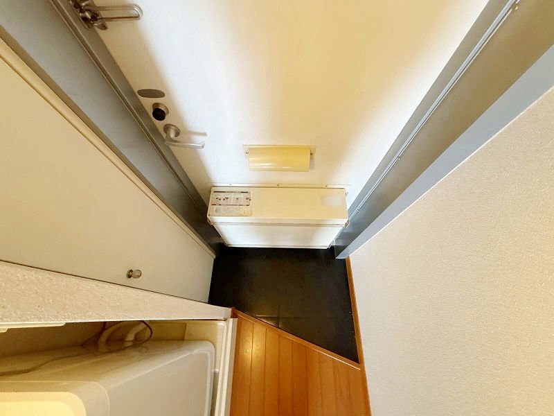 レオパレスソラーレ 玄関