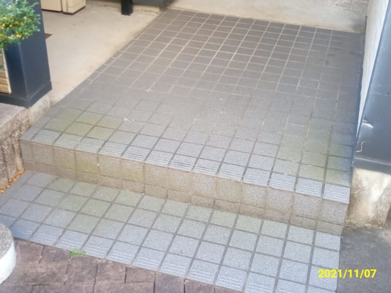 レオパレスモーブ中町 エントランス