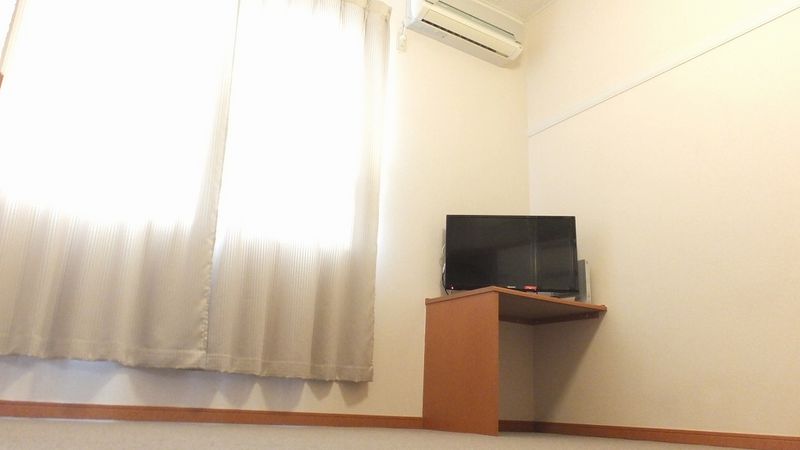 レオパレスフレッサ 居間
