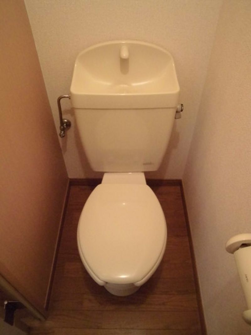 レオパレスエクセル トイレ
