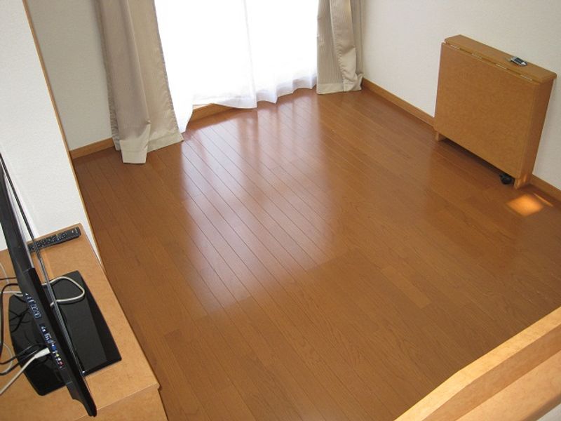 レオパレス松岡 居間